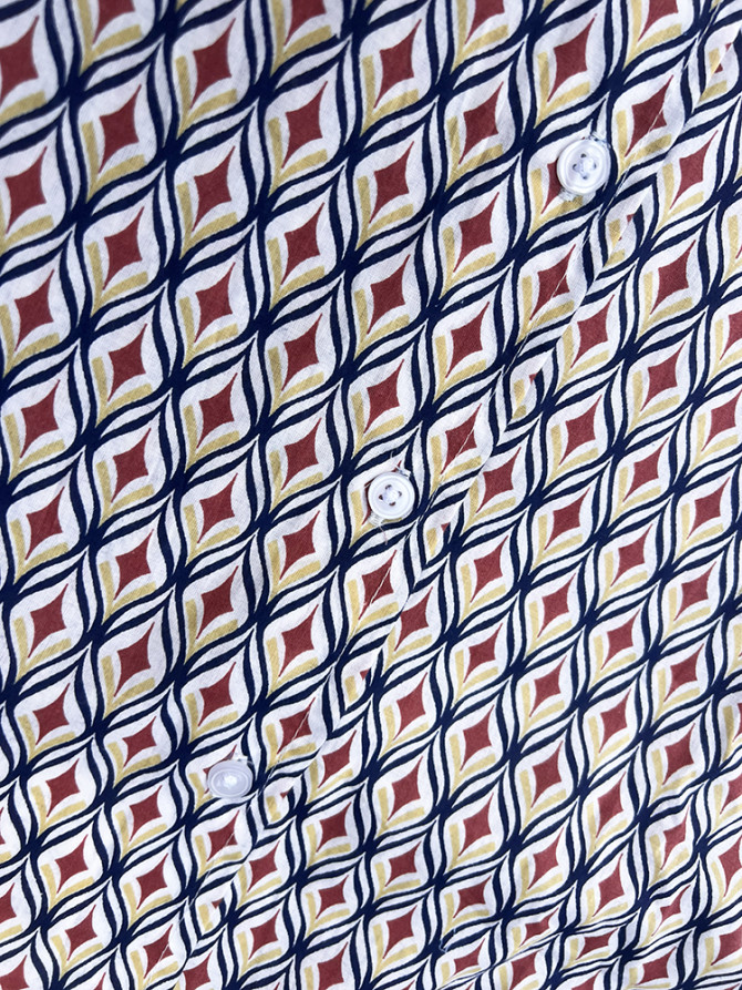 détail tissu chemise coton imprimé homme